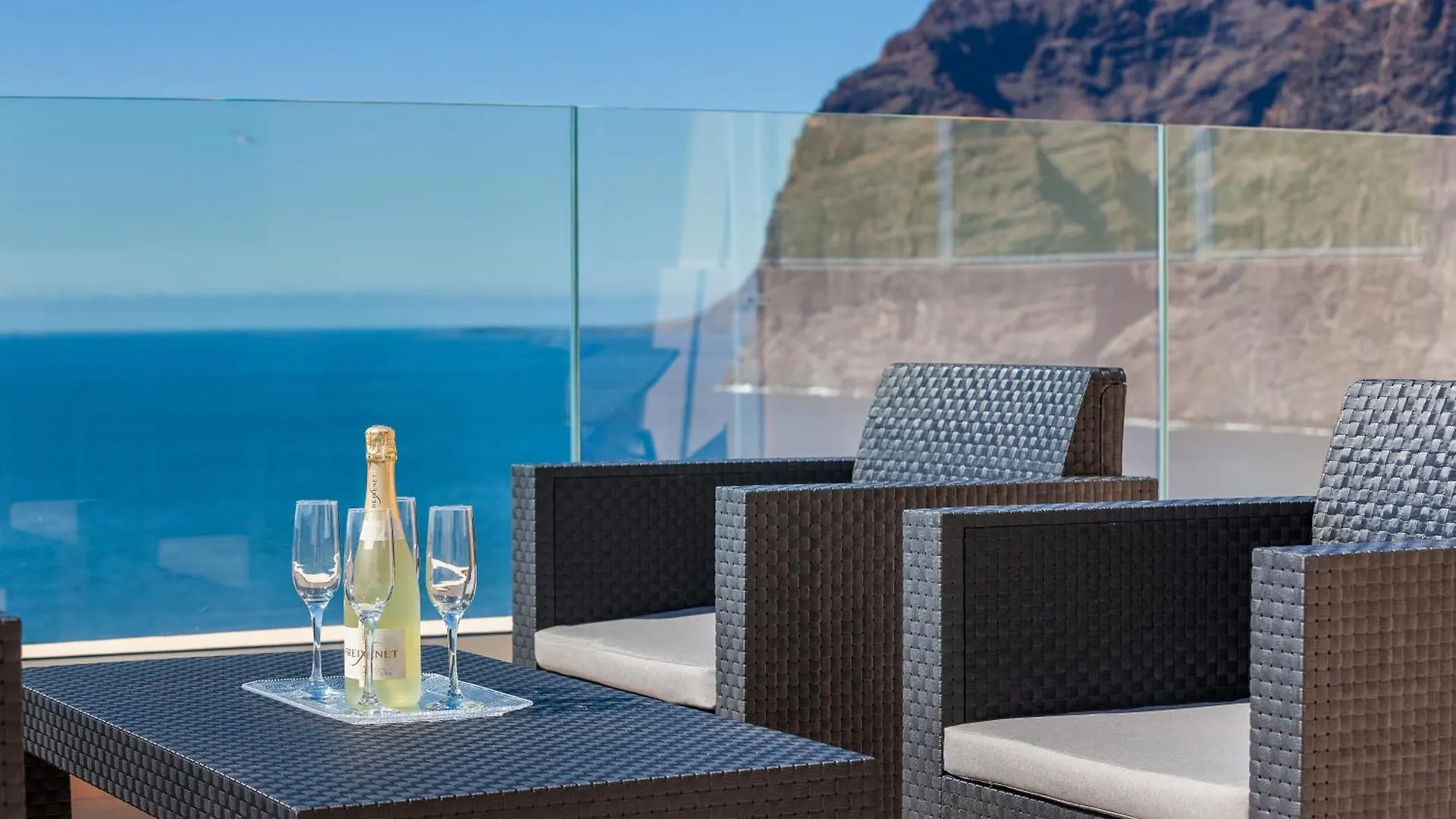 Muy Buenavista - Excellent View For Los Gigantes location